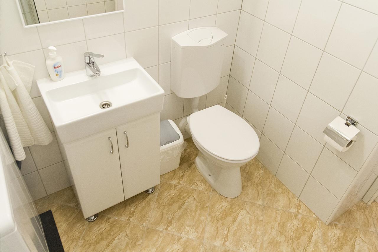Authentic Akacfa Apartment Budapest Exterior photo